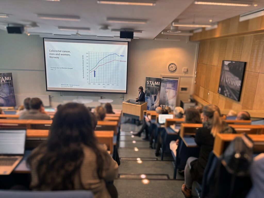 Giske Ursin, Director of the Cancer Registry of Norway, Divisional Director at the Norwegian Institute of Public Health, and Adjunct Professor at the Department of Basic Medical Sciences, presenting during the STAMI conference on work-related cancer in Oslo, September 2025.